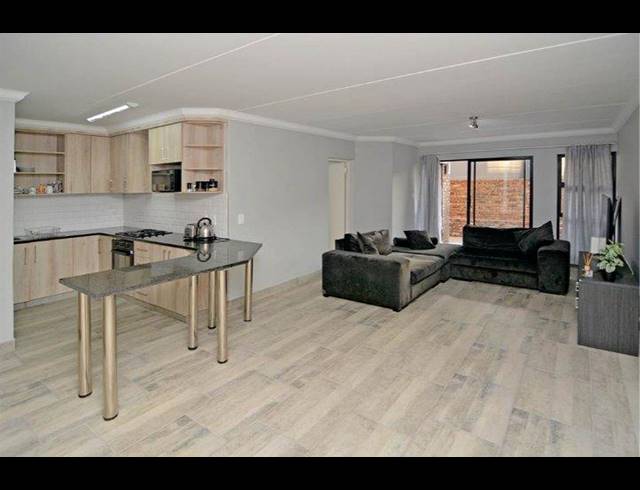 2 BEDROOM PROPERTY TO RENT IN NORTH RIDING